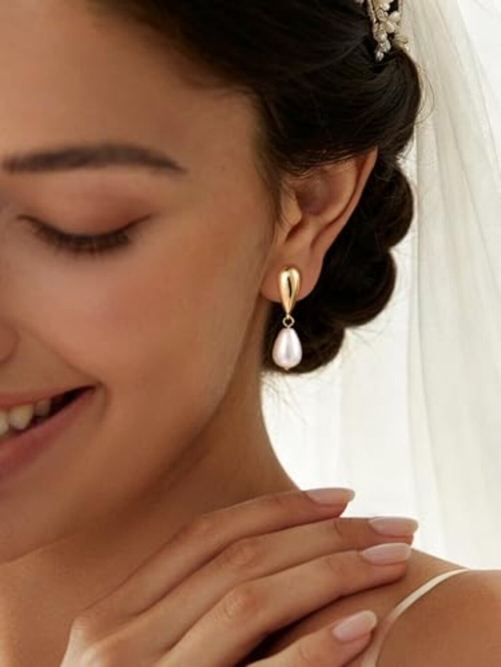 Gold Pearl Ears for Women Pearl Drop Ears 14K Plated Statement‎ Dangle Gold